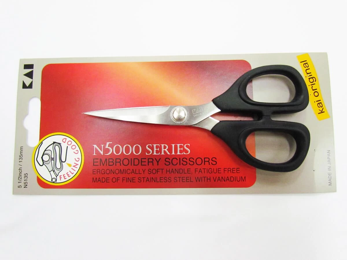 Kai N500 Series- Embroidery Scissors- 5 1/2 Inch / 135mm 5 Kai N500 Series- Embroidery Scissors- 5 1/2 Inch / 135mm - Image 3