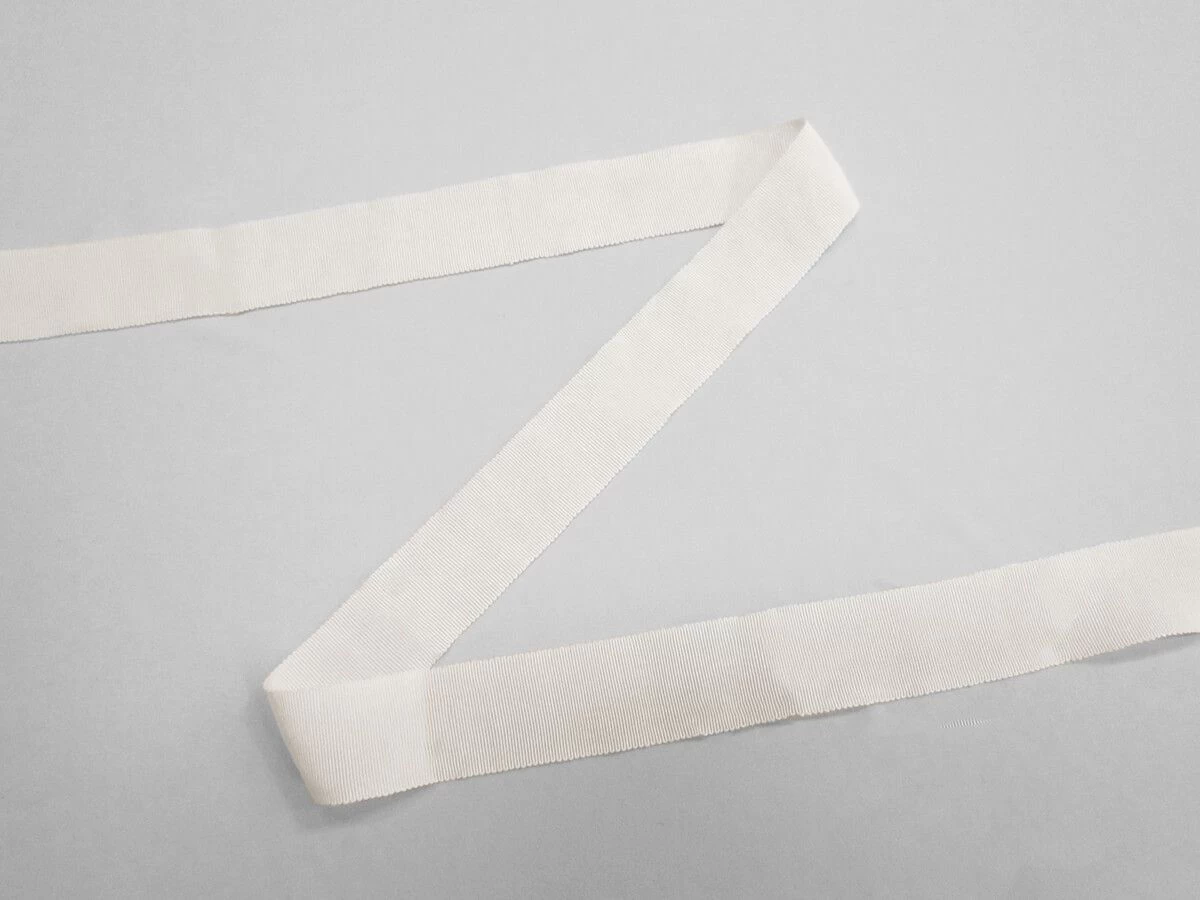 32mm Viscose Petersham Ribbon- Cream #T091 4 32mm Viscose Petersham Ribbon- Cream #T091 - Image 2