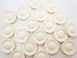 35mm Cream Fashion Button FB137